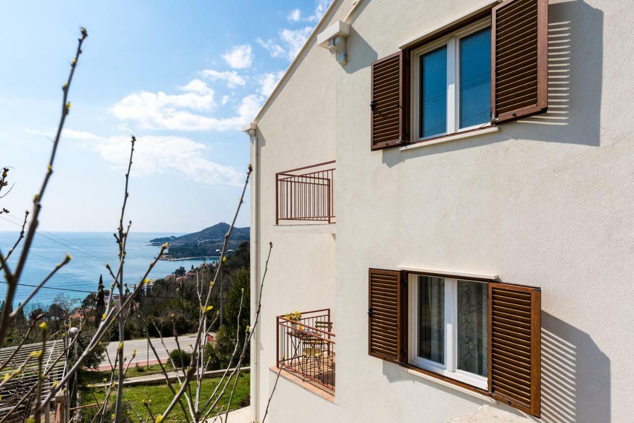 Villa Pergola-Apartment Toni Mlini Exterior photo