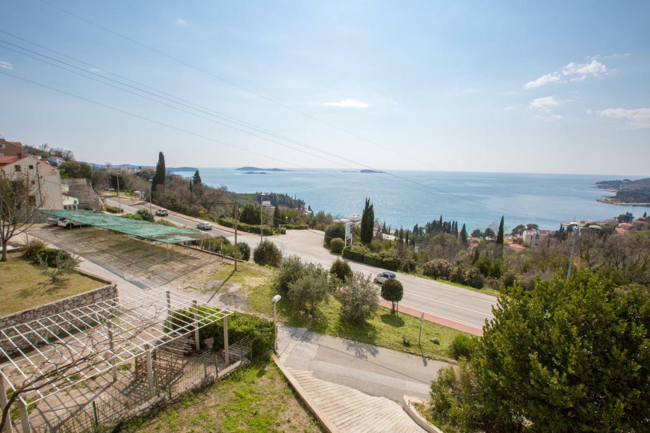 Villa Pergola-Apartment Toni Mlini Exterior photo