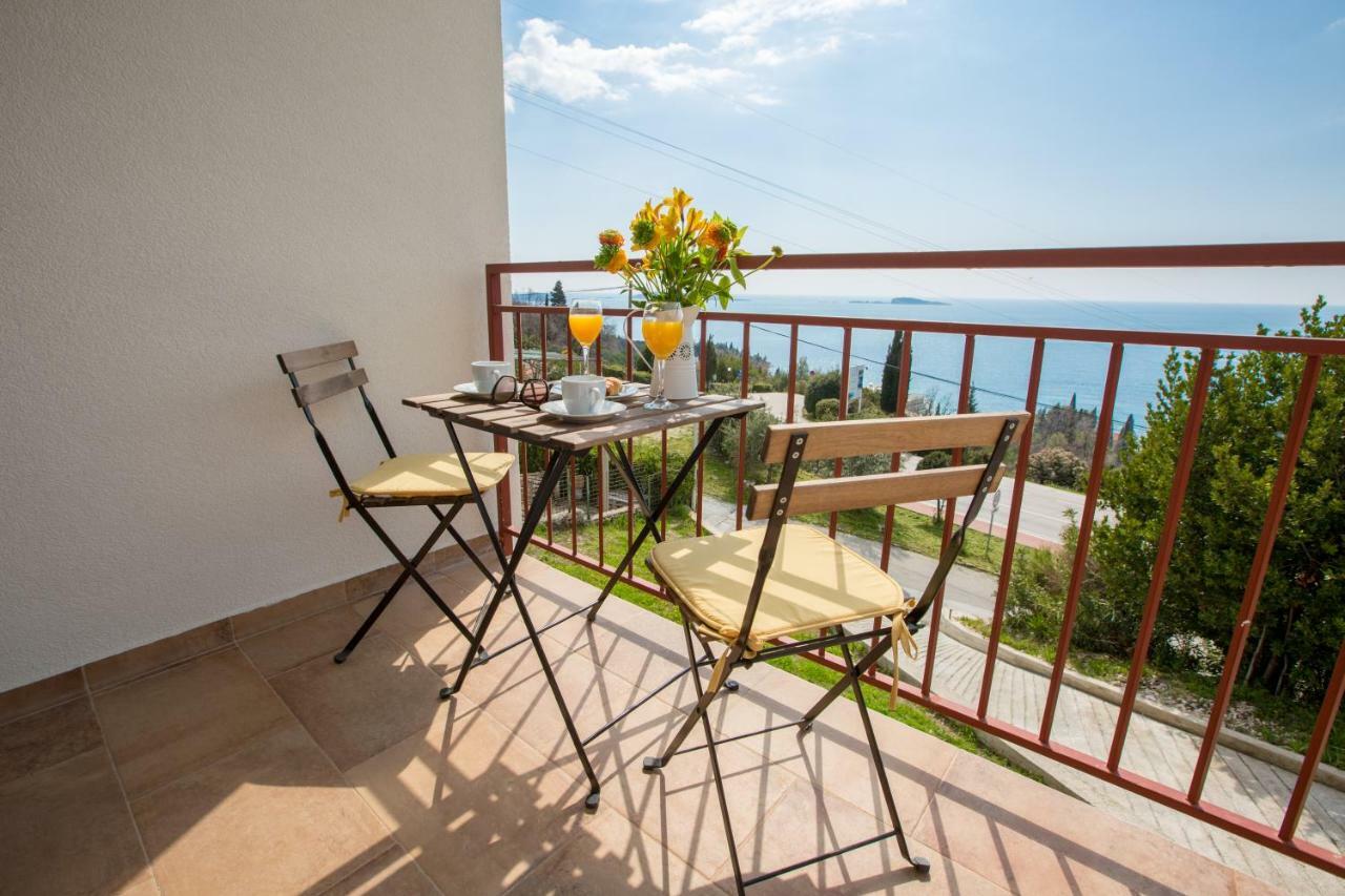 Villa Pergola-Apartment Toni Mlini Exterior photo